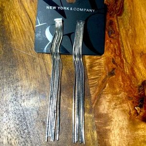 New, new york & company dangle earrings silver